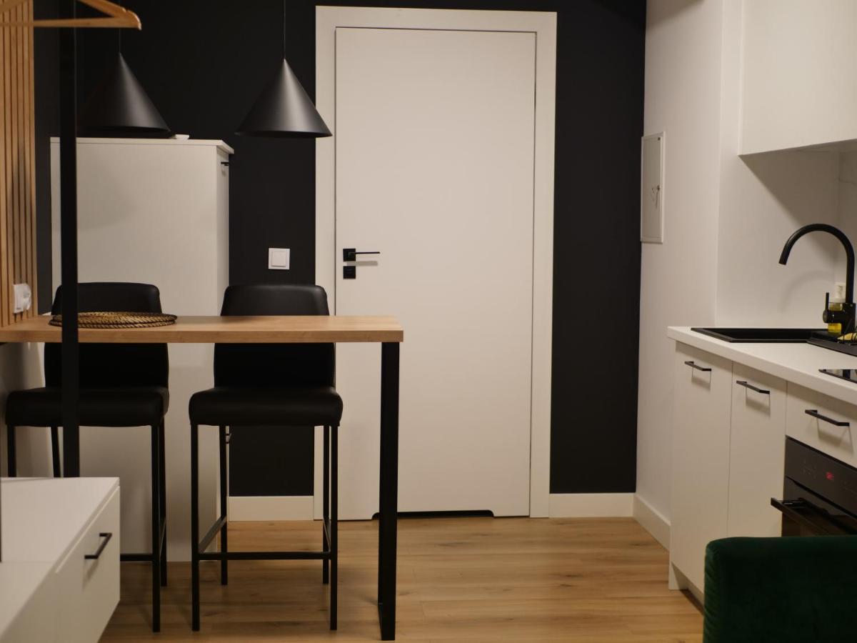 Przytulna Kawalerka 77 Apartman Wrocław Kültér fotó